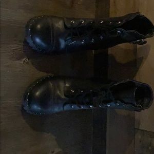 Ankle boots with heel